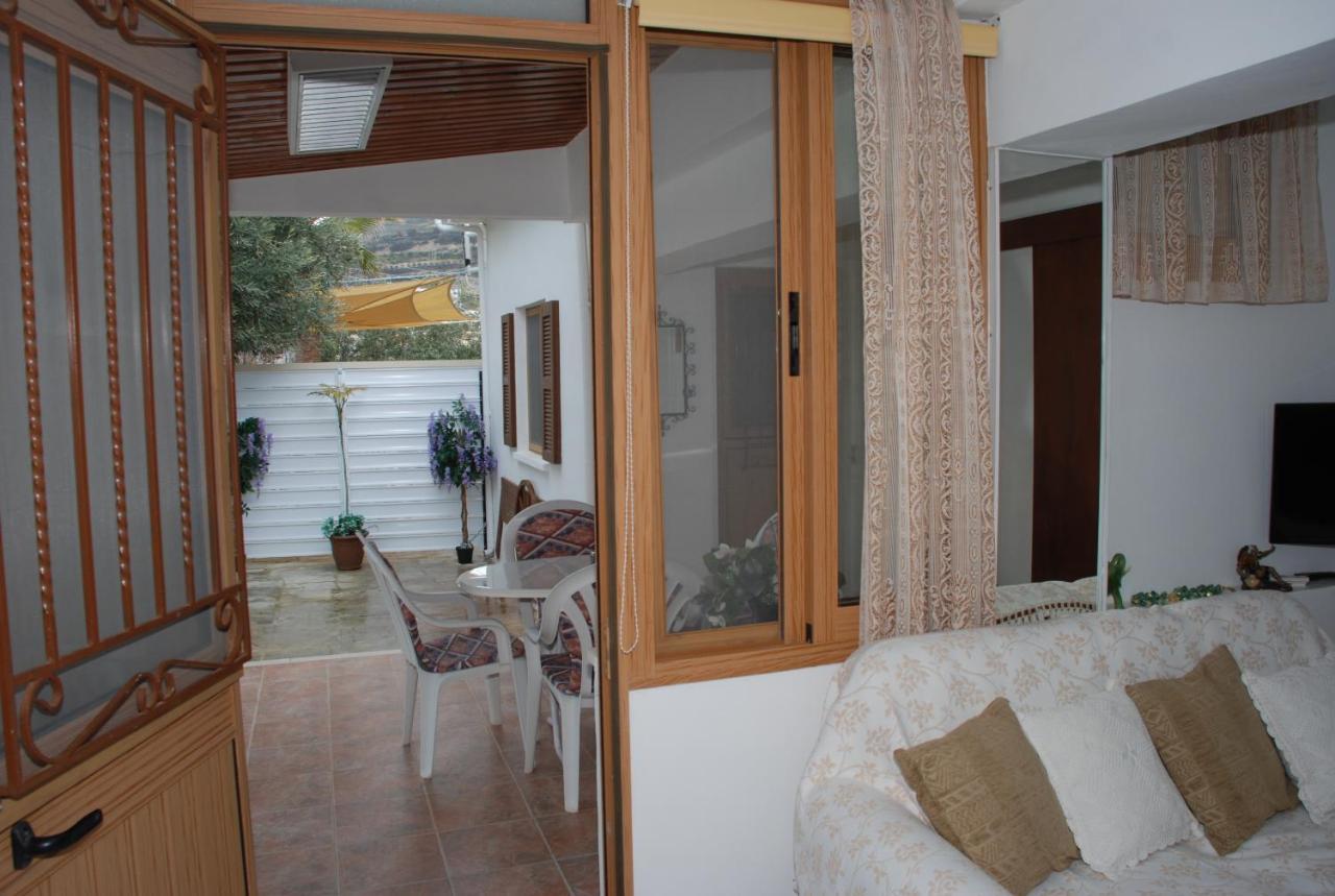 Kanarinis Apartments Omodos Bagian luar foto