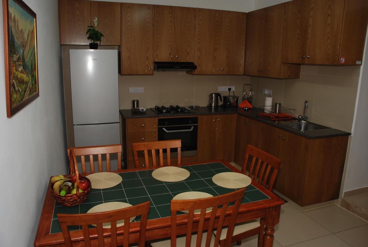 Kanarinis Apartments Omodos Bagian luar foto